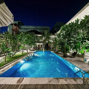 Easy Surf Camp *** Kuta (Bali)
