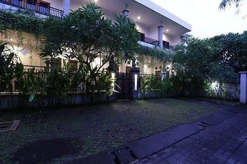 Reddoorz Plus Near Lippo Mall Kuta Kuta  Hotel